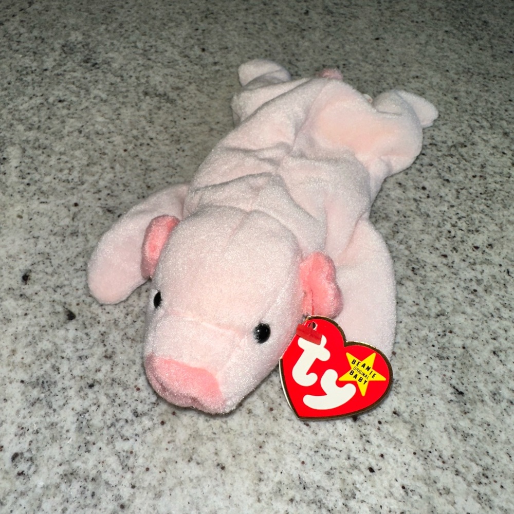 Ty Soft Pink “Squealer” Plush Beanie Baby